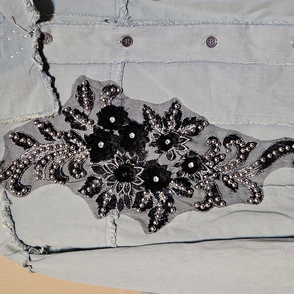 POL Embellished Green/Back Cotton Cropped Top - Picture 7 of 12